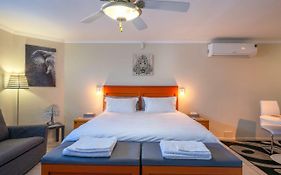 Pro Moni'S Guesthouse